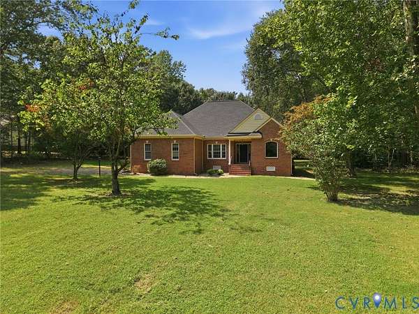 2.6 Acres of Land with Home for Sale in Mechanicsville, Virginia