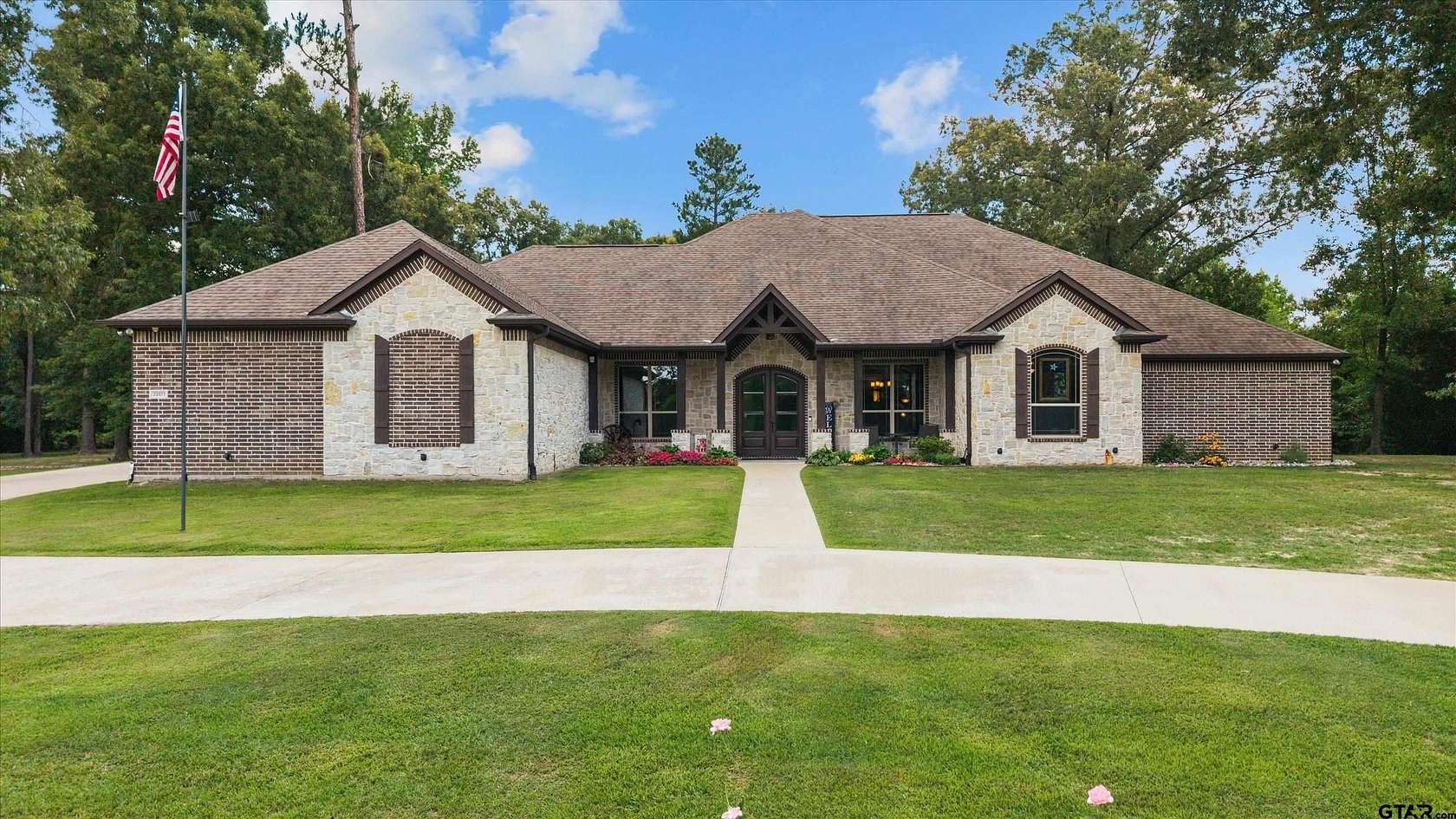 4.38 Acres of Land with Home for Sale in Lindale, Texas