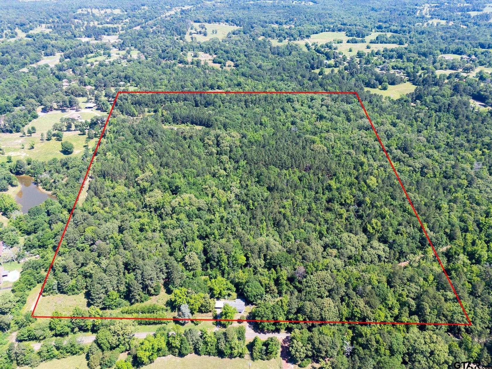 100 Acres of Recreational Land with Home for Sale in Gladewater, Texas