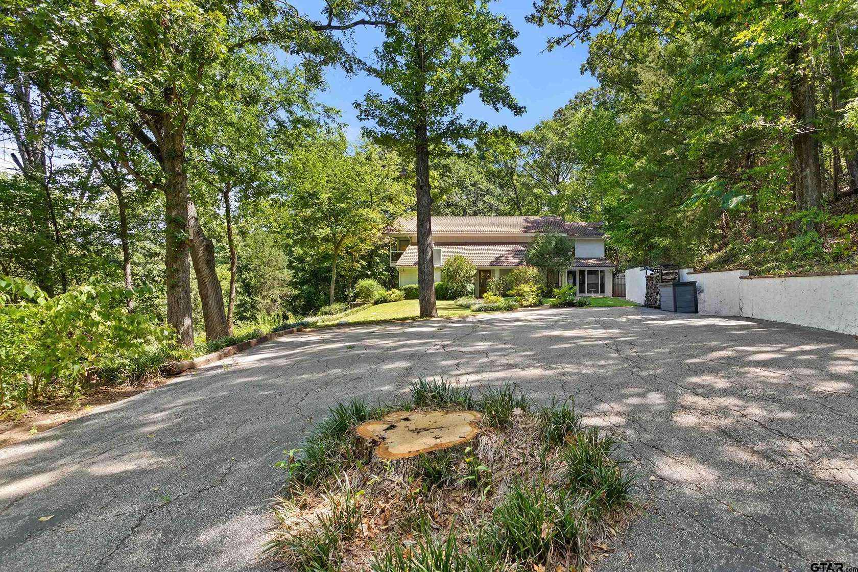 8.75 Acres of Land with Home for Sale in Lindale, Texas