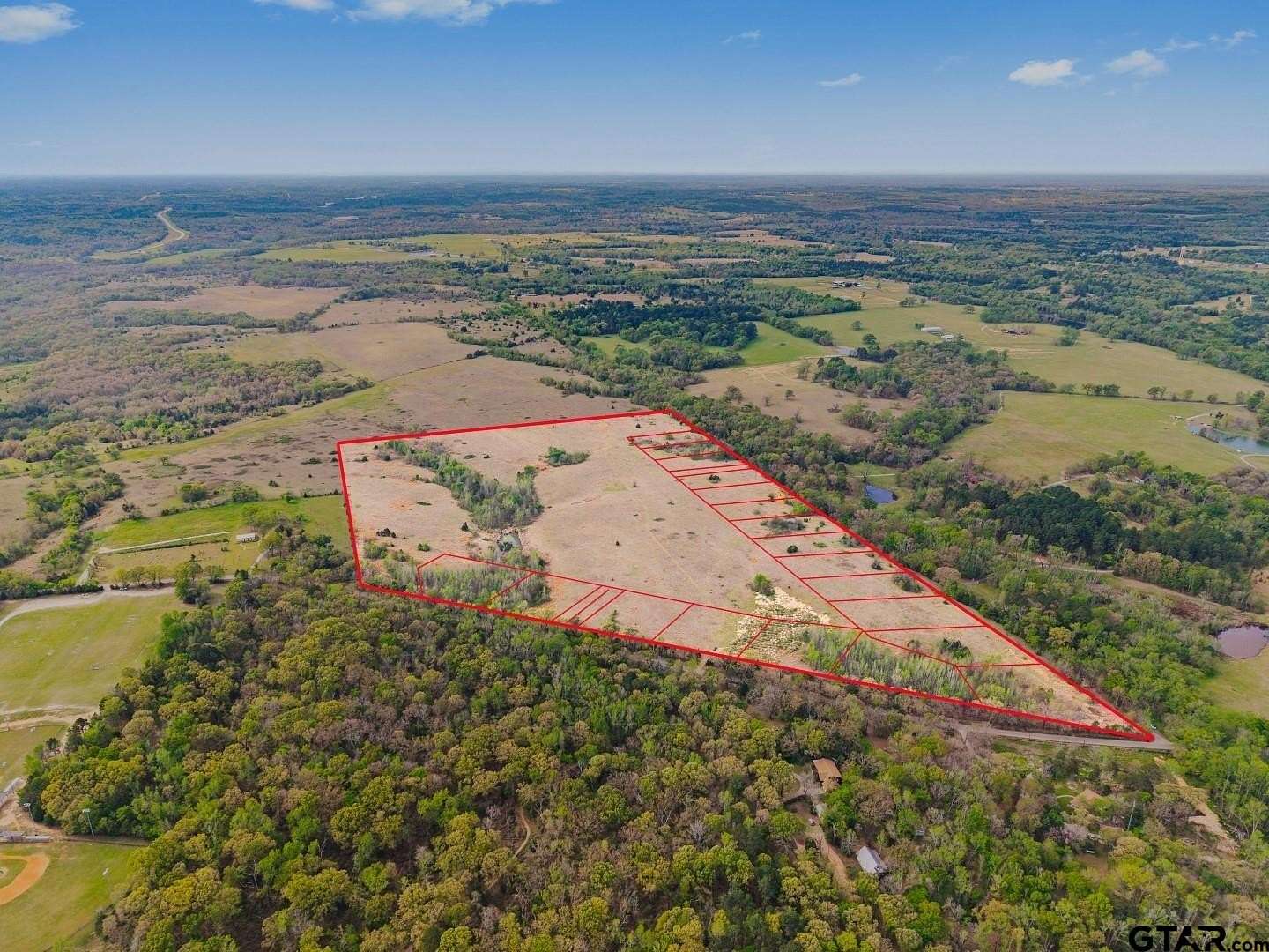 1.26 Acres of Residential Land for Sale in Lindale, Texas