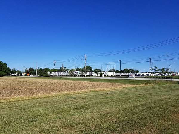 8.63 Acres of Commercial Land for Sale in Perrysburg, Ohio