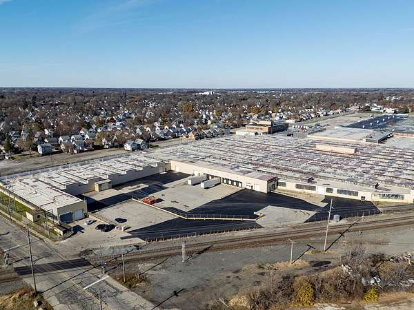 9.29 Acres of Commercial Land for Lease in Toledo, Ohio