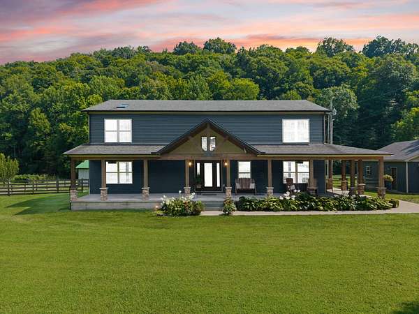 6.58 Acres of Land with Home for Sale in Mount Vernon, Kentucky