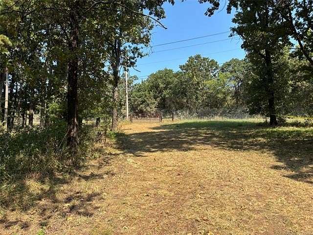5 Acres of Residential Land for Sale in Okmulgee, Oklahoma