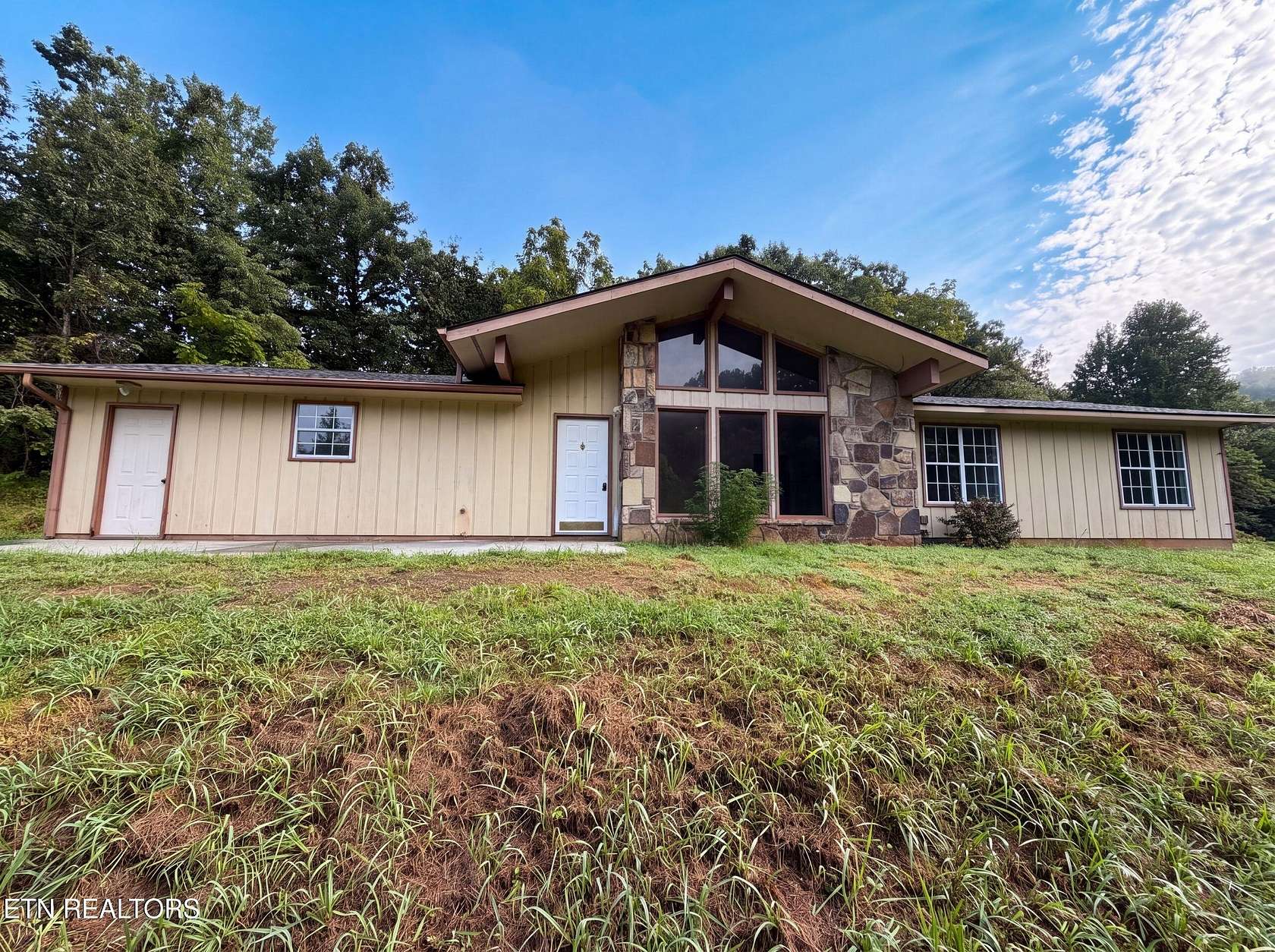 5 Acres of Land with Home for Sale in Seymour, Tennessee