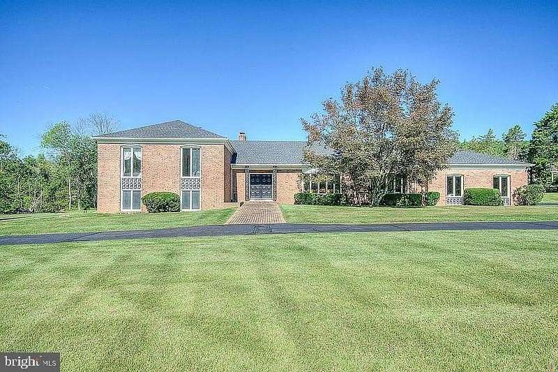 9 Acres of Land with Home for Sale in Titusville, New Jersey