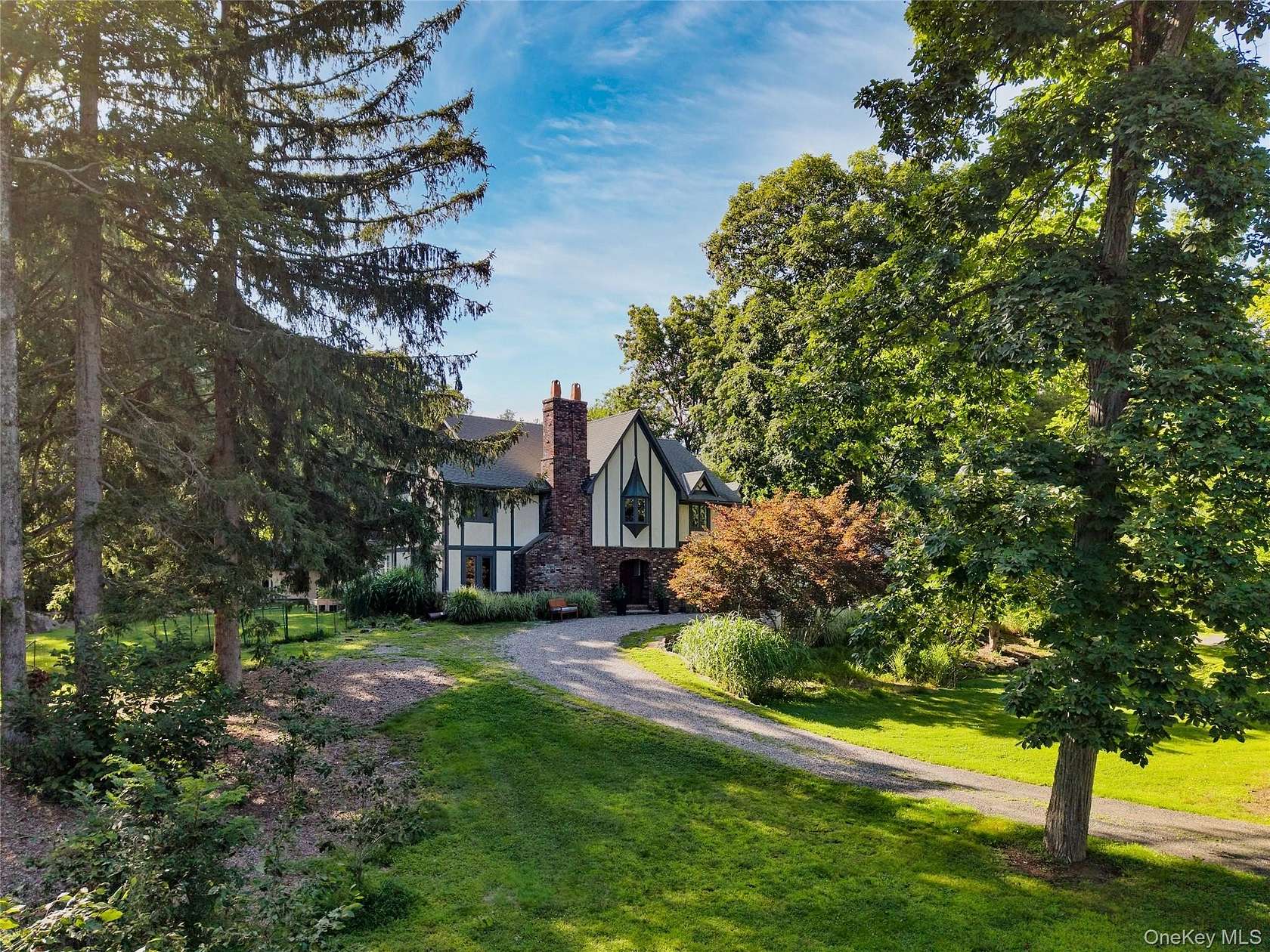 4.3 Acres of Land with Home for Sale in Tuxedo Park, New York