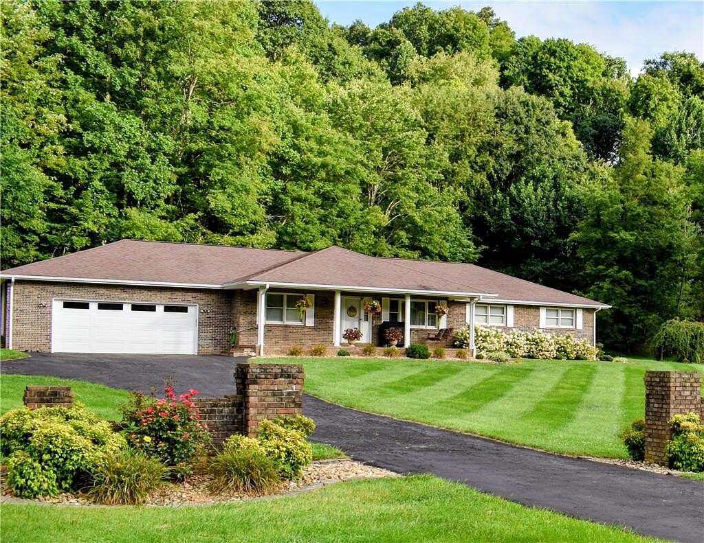 3.74 Acres of Land with Home for Sale in Lebanon, Virginia