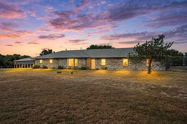 4.62 Acres of Land with Home for Sale in Liberty Hill, Texas