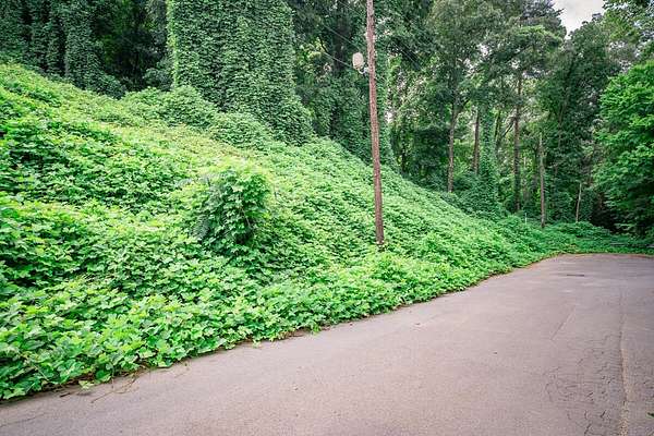 1.34 Acres of Land for Sale in Chattanooga, Tennessee
