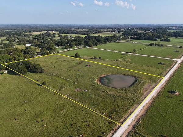 8.73 Acres of Residential Land for Sale in Mexia, Texas