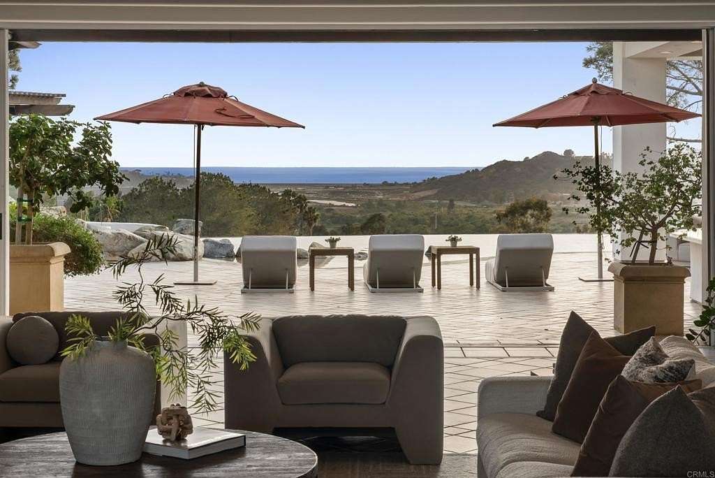 4 Acres of Land with Home for Sale in Rancho Santa Fe, California