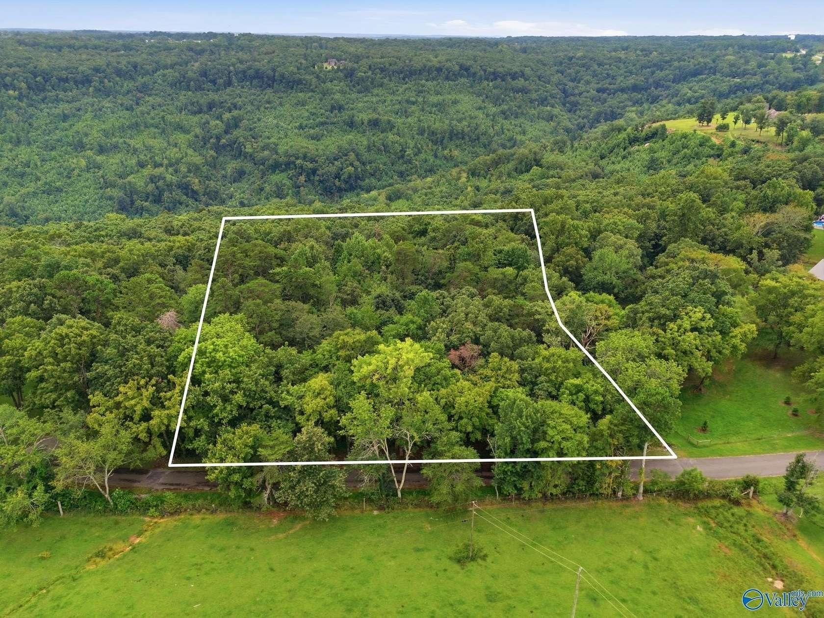 3.1 Acres of Residential Land for Sale in Laceys Spring, Alabama