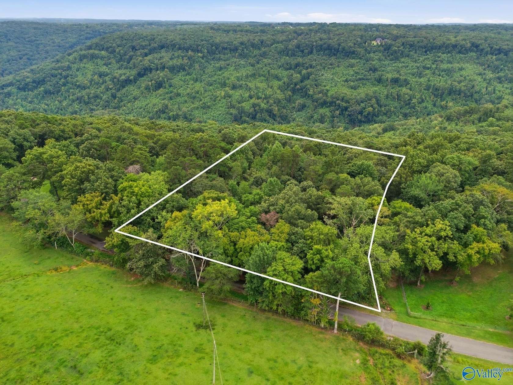 3.1 Acres of Residential Land for Sale in Laceys Spring, Alabama