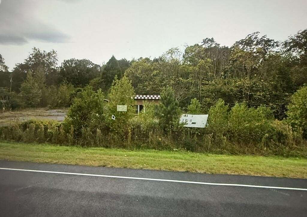 3.5 Acres of Commercial Land for Sale in Sylacauga, Alabama