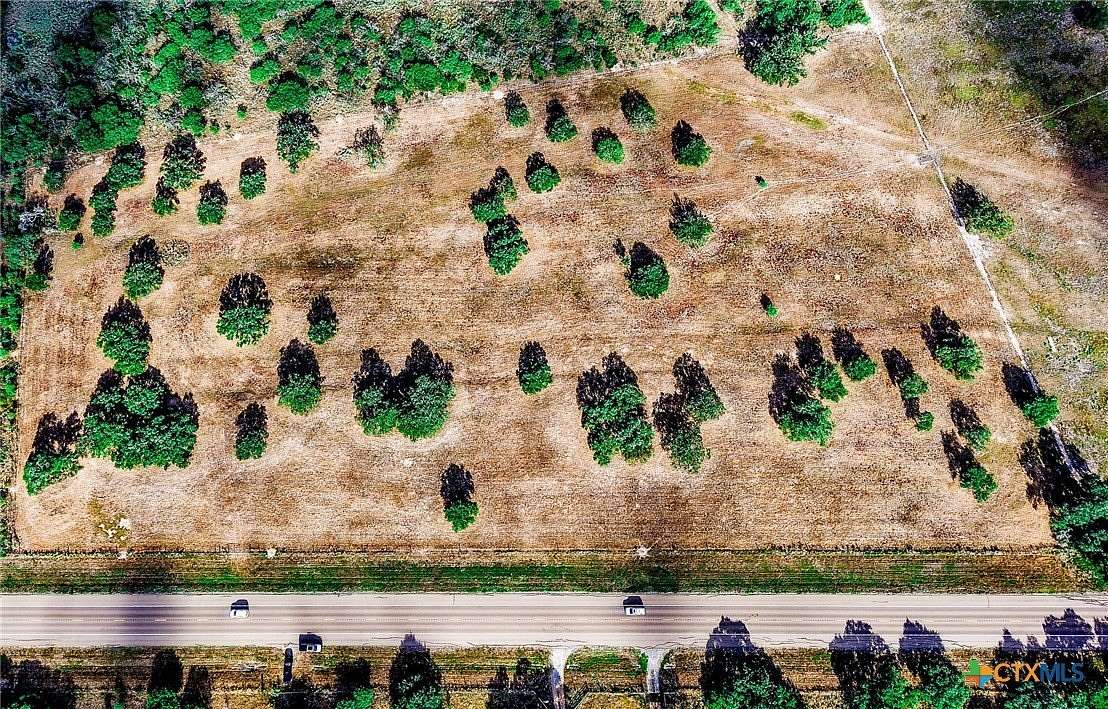 12.9 Acres of Recreational & Residential Land for Sale in Cuero, Texas