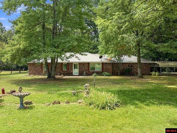 9 Acres of Land with Home for Sale in Mountain Home, Arkansas