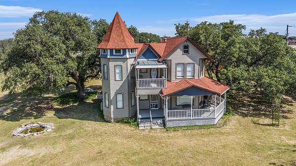 44 Acres of Agricultural Land with Home for Sale in Dublin, Texas