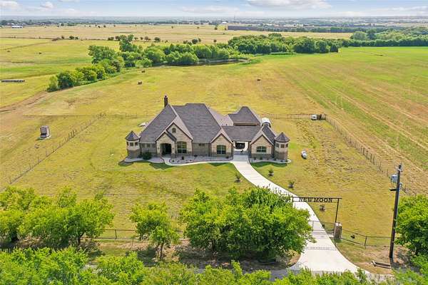 17.5 Acres of Land with Home for Sale in Sanger, Texas