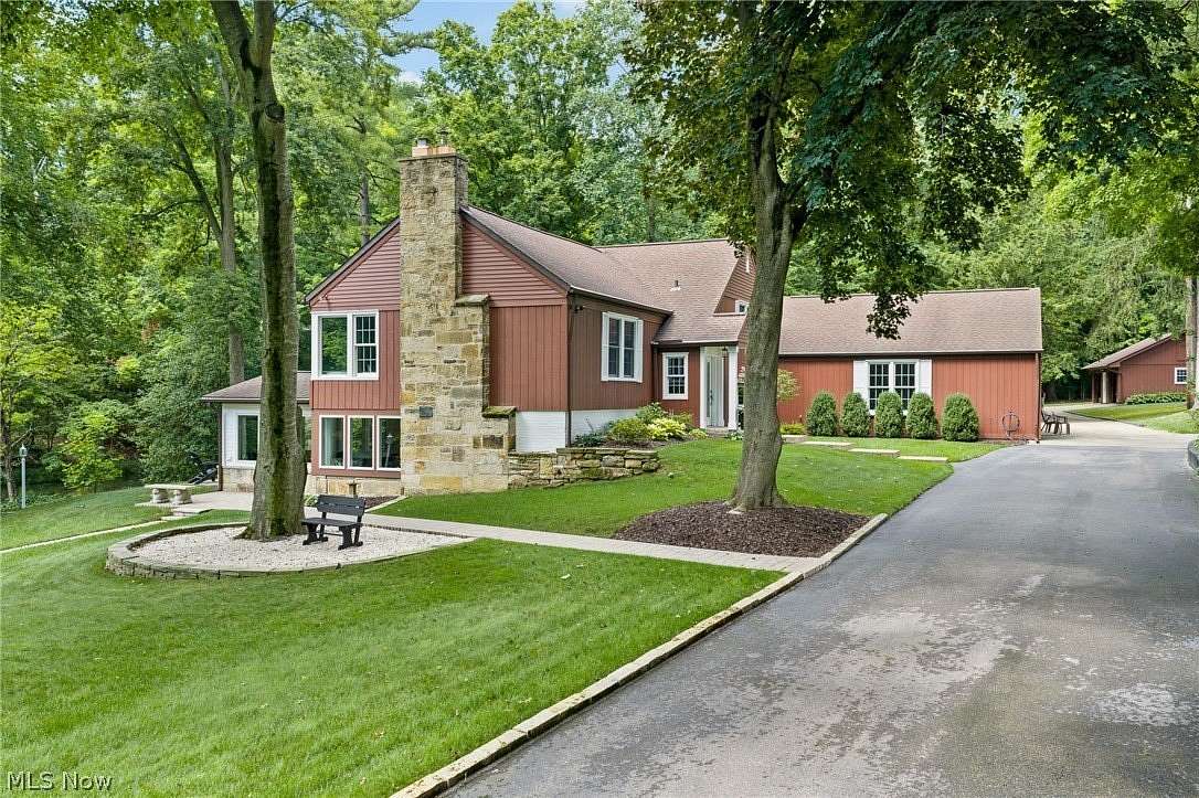 7 Acres of Land with Home for Sale in Alliance, Ohio