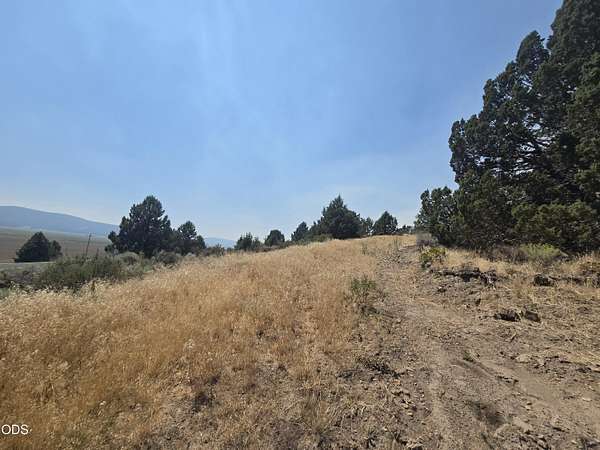 1.7 Acres of Residential Land for Sale in Sprague River, Oregon