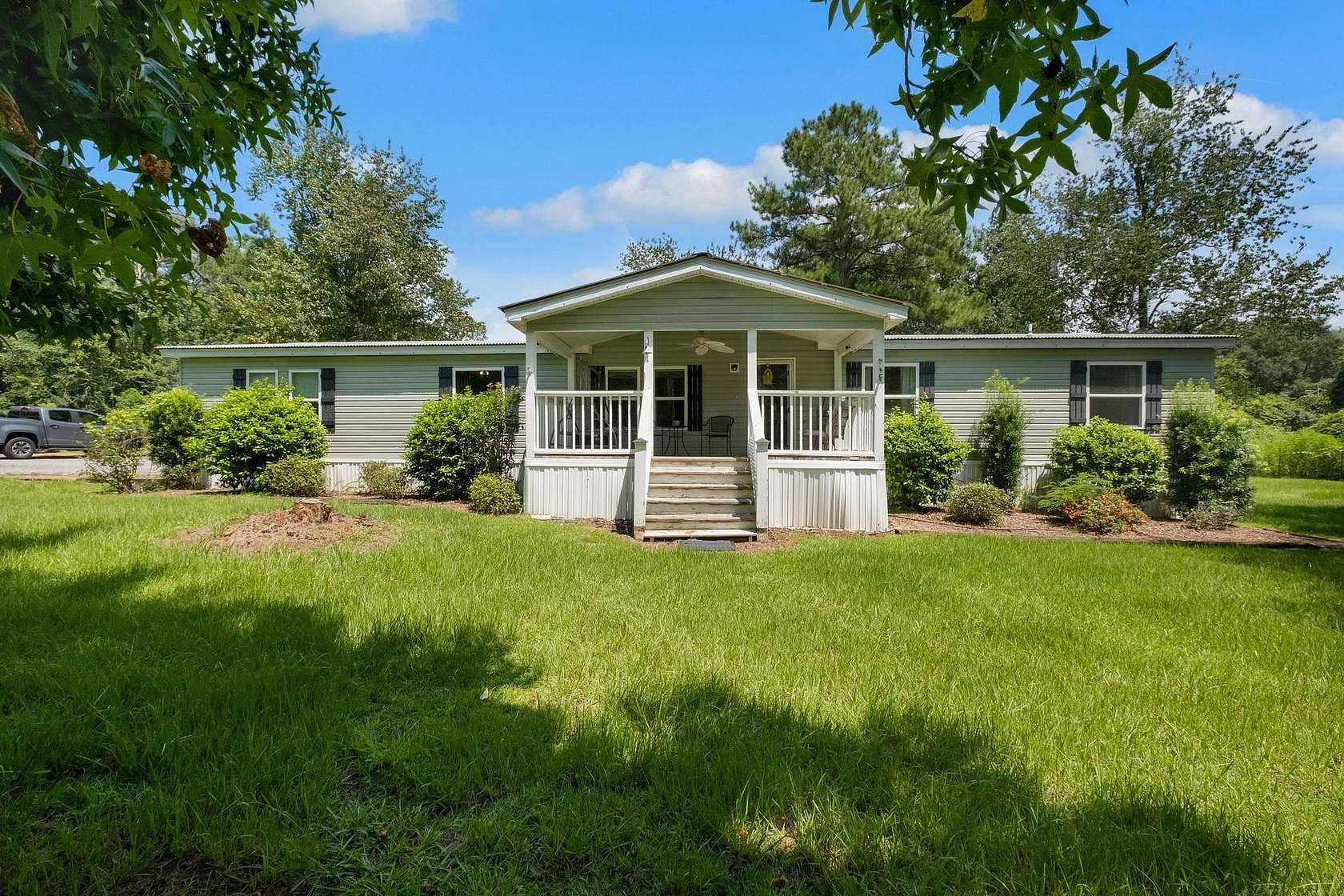 3.28 Acres of Land with Home for Sale in Tallahassee, Florida