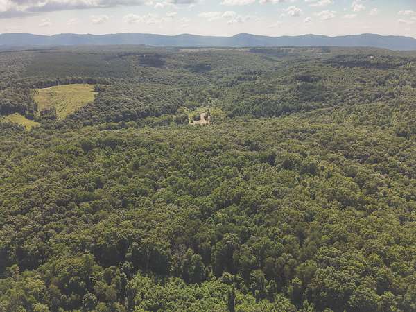 303 Acres of Land for Sale in Crossville, Tennessee