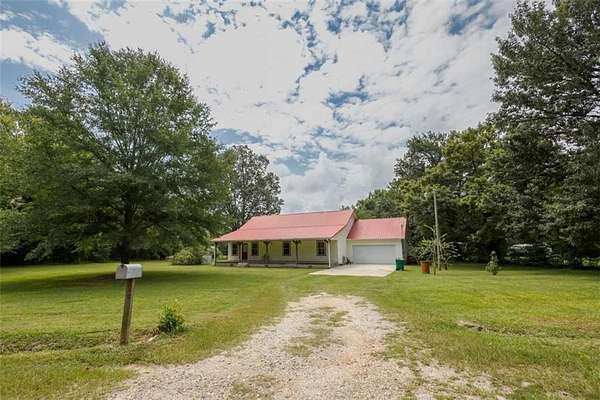 5.29 Acres of Land with Home for Sale in Carnesville, Georgia