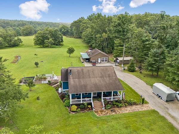 121 Acres of Land with Home for Sale in Jamestown, Tennessee