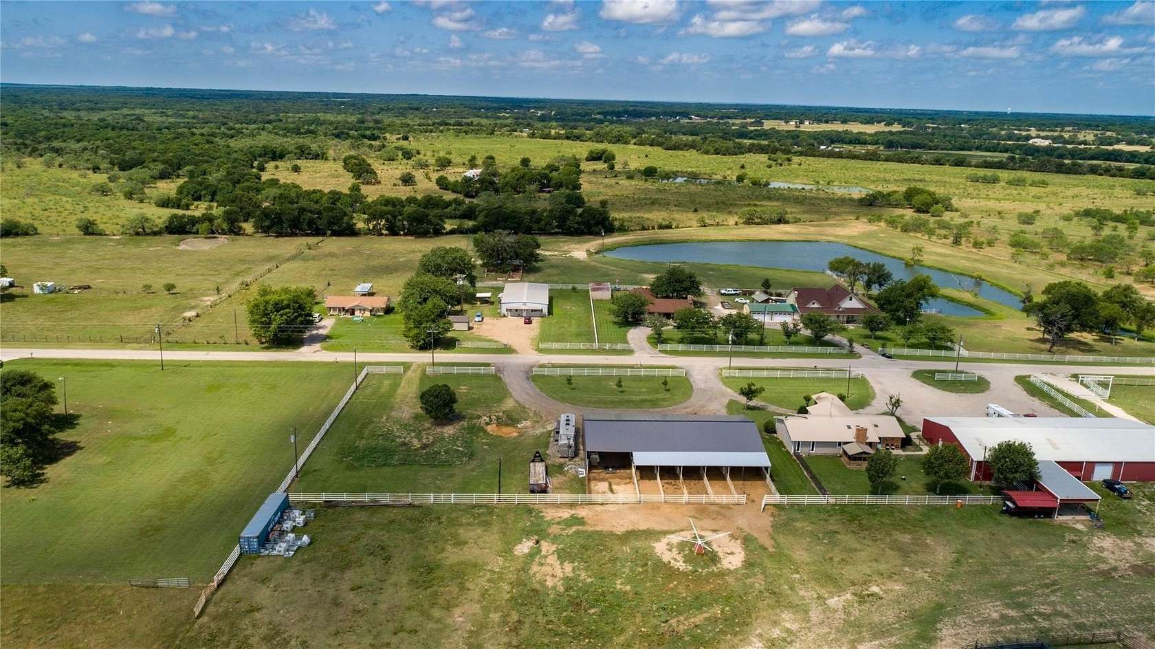 1 Acre of Land for Sale in Kaufman, Texas