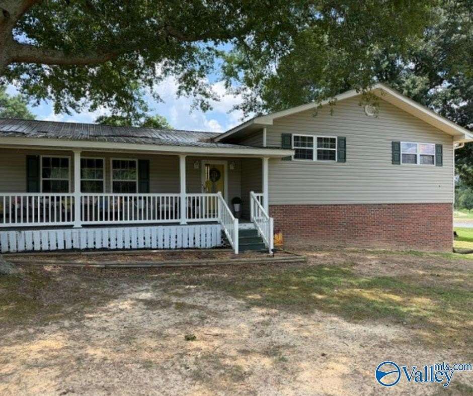 2.7 Acres of Land with Home for Sale in Boaz, Alabama