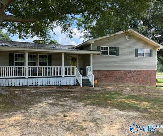 2.7 Acres of Land with Home for Sale in Boaz, Alabama