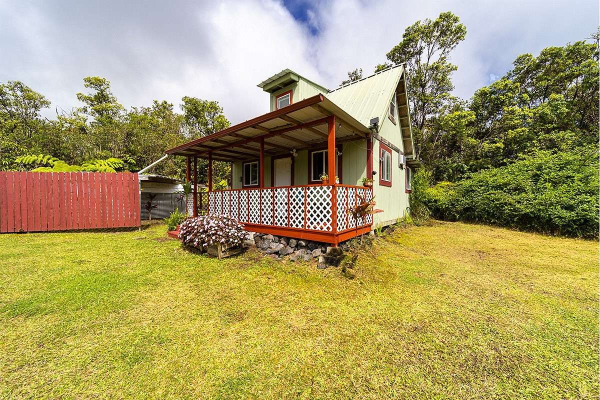 3 Acres of Land with Home for Sale in Volcano, Hawaii