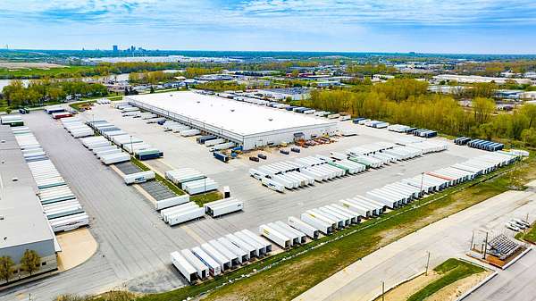 7.12 Acres of Commercial Land for Lease in Toledo, Ohio