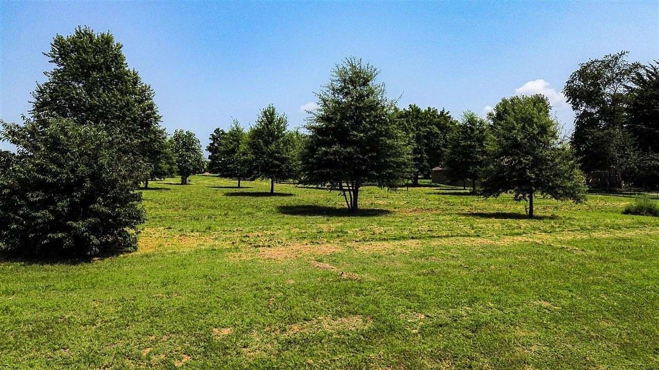 1.2 Acres of Residential Land for Sale in Franklin, Kentucky