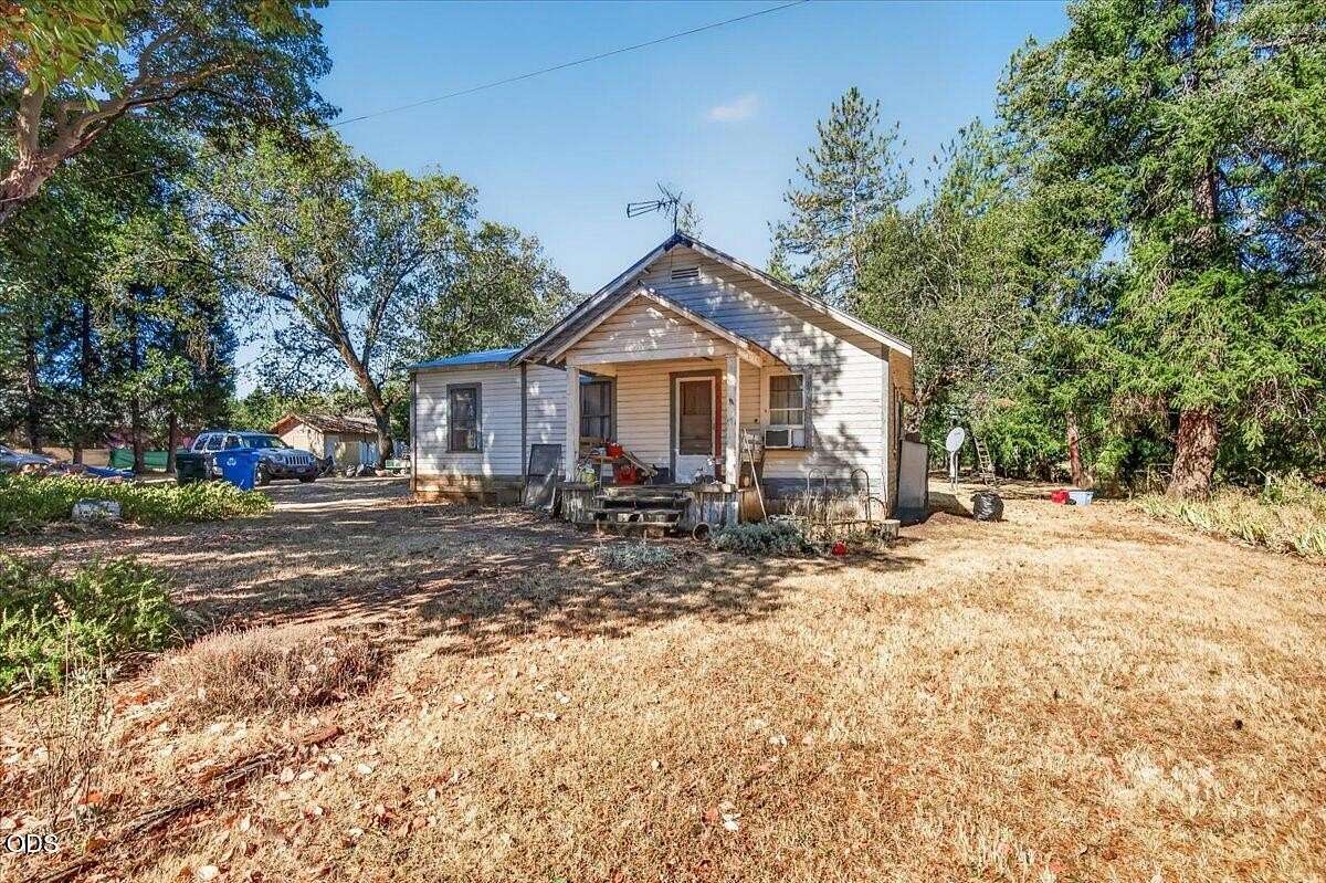 2 Acres of Land with Home for Sale in Williams, Oregon