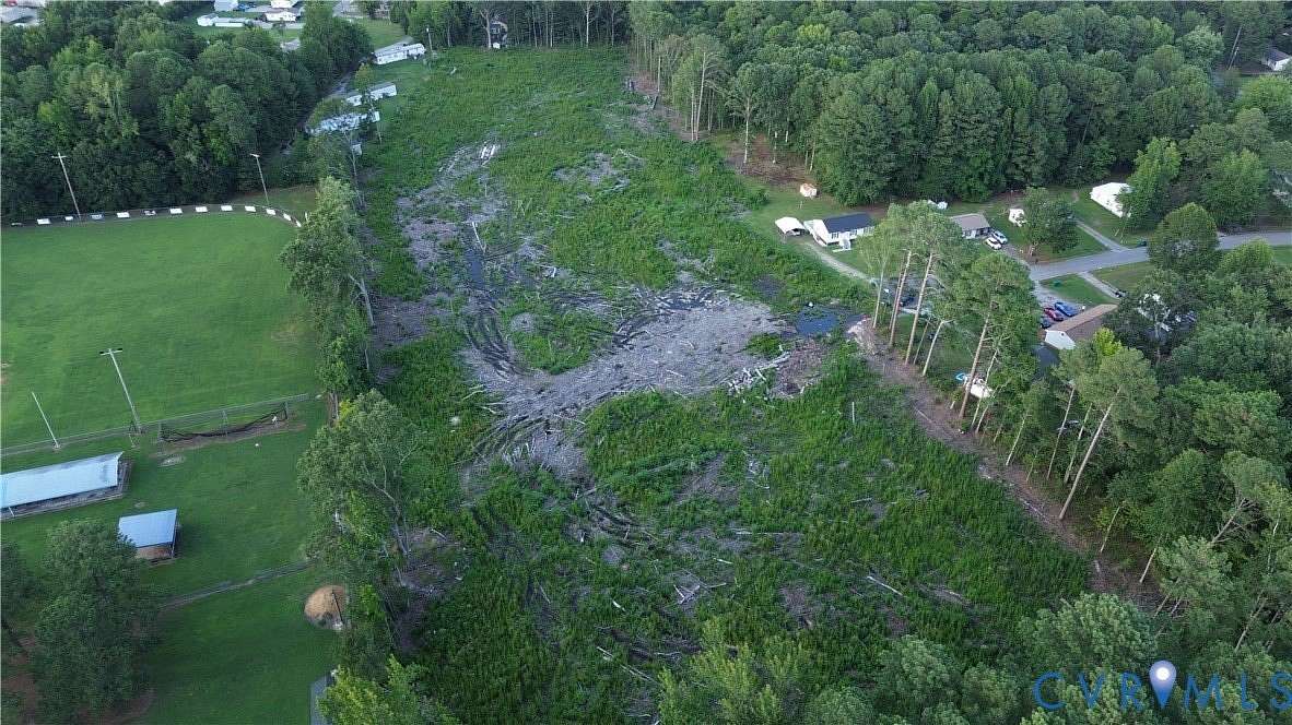 7.49 Acres of Residential Land for Sale in Waverly, Virginia