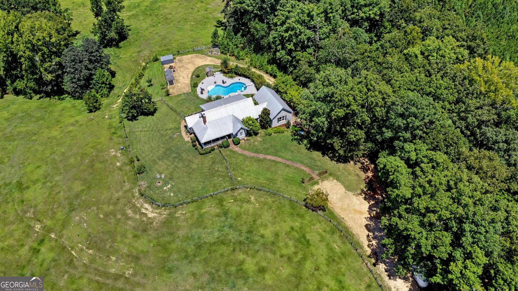 23.6 Acres of Agricultural Land with Home for Sale in Milledgeville, Georgia