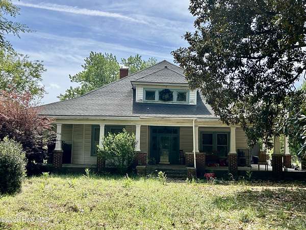 16.3 Acres of Land with Home for Sale in Laurinburg, North Carolina