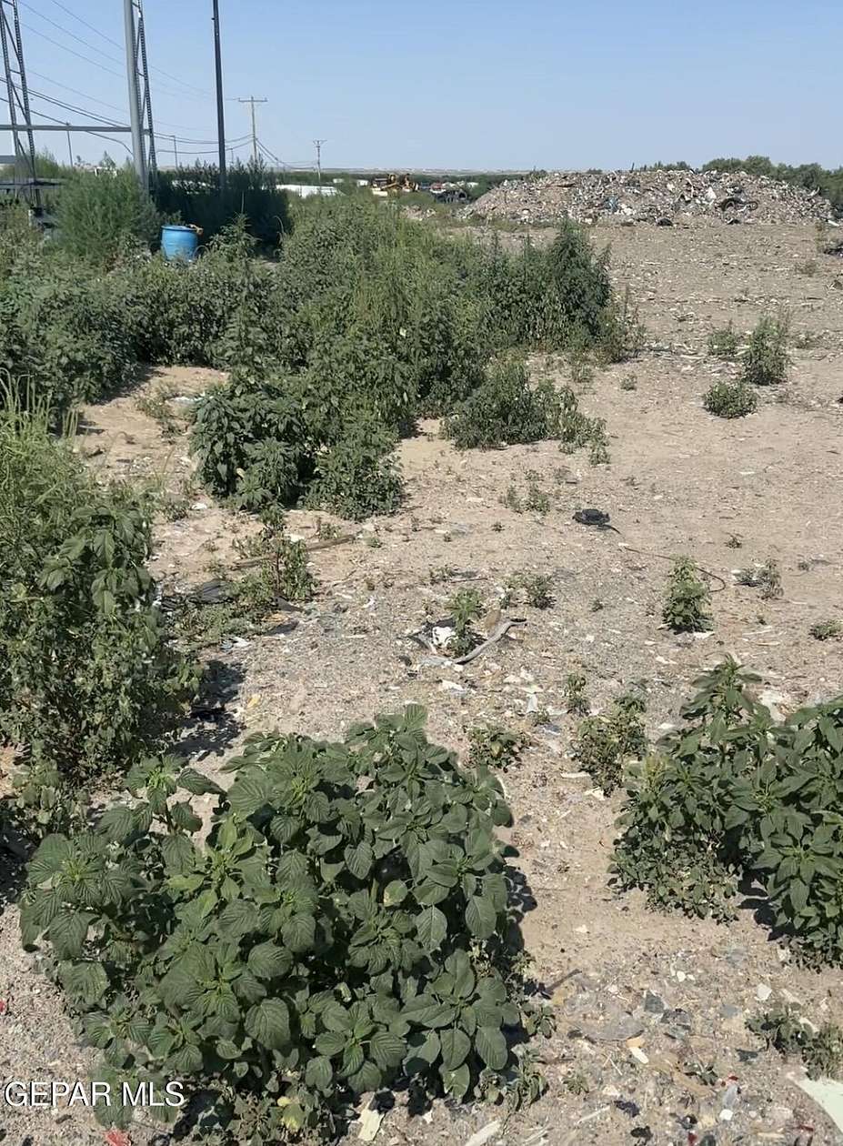 7.64 Acres of Commercial Land for Sale in Anthony, Texas