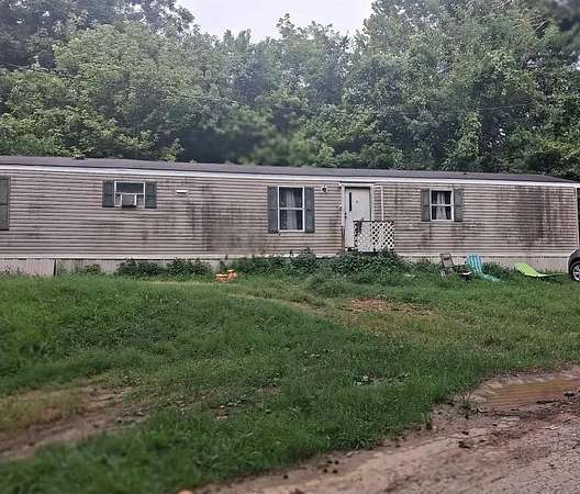 2.23 Acres of Land with Home for Sale in Henderson, Kentucky