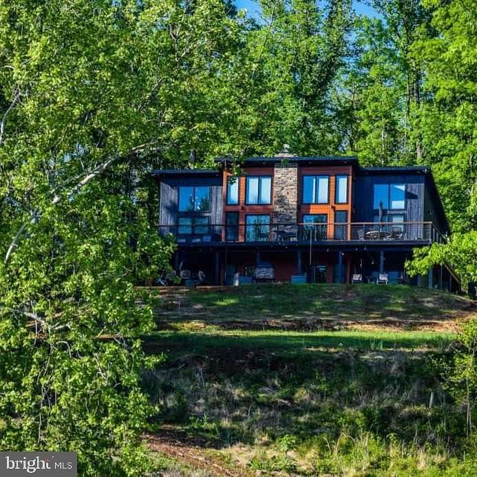 3 Acres of Land with Home for Sale in Bentonville, Virginia