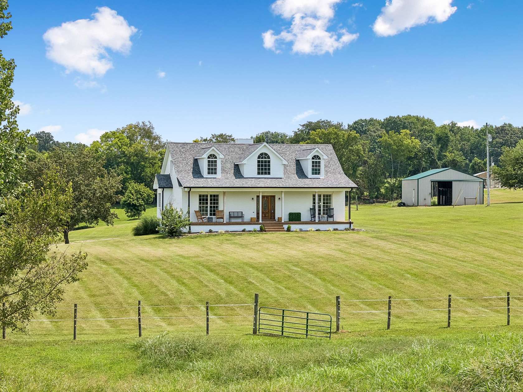 6.14 Acres of Land with Home for Sale in Springfield, Tennessee