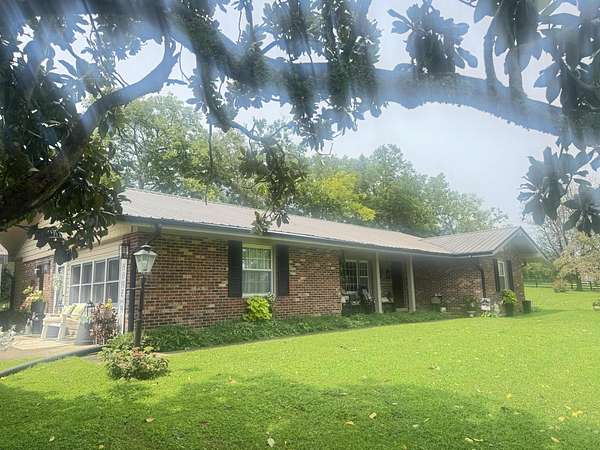 1.55 Acres of Land with Home for Sale in Stanford, Kentucky