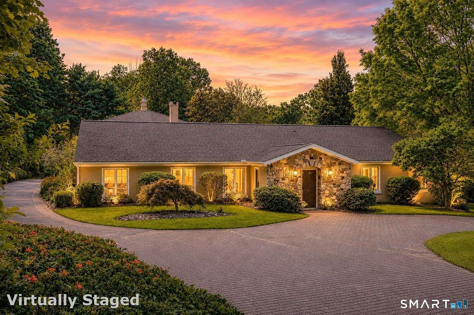2.18 Acres of Land with Home for Sale in Woodbury, Connecticut