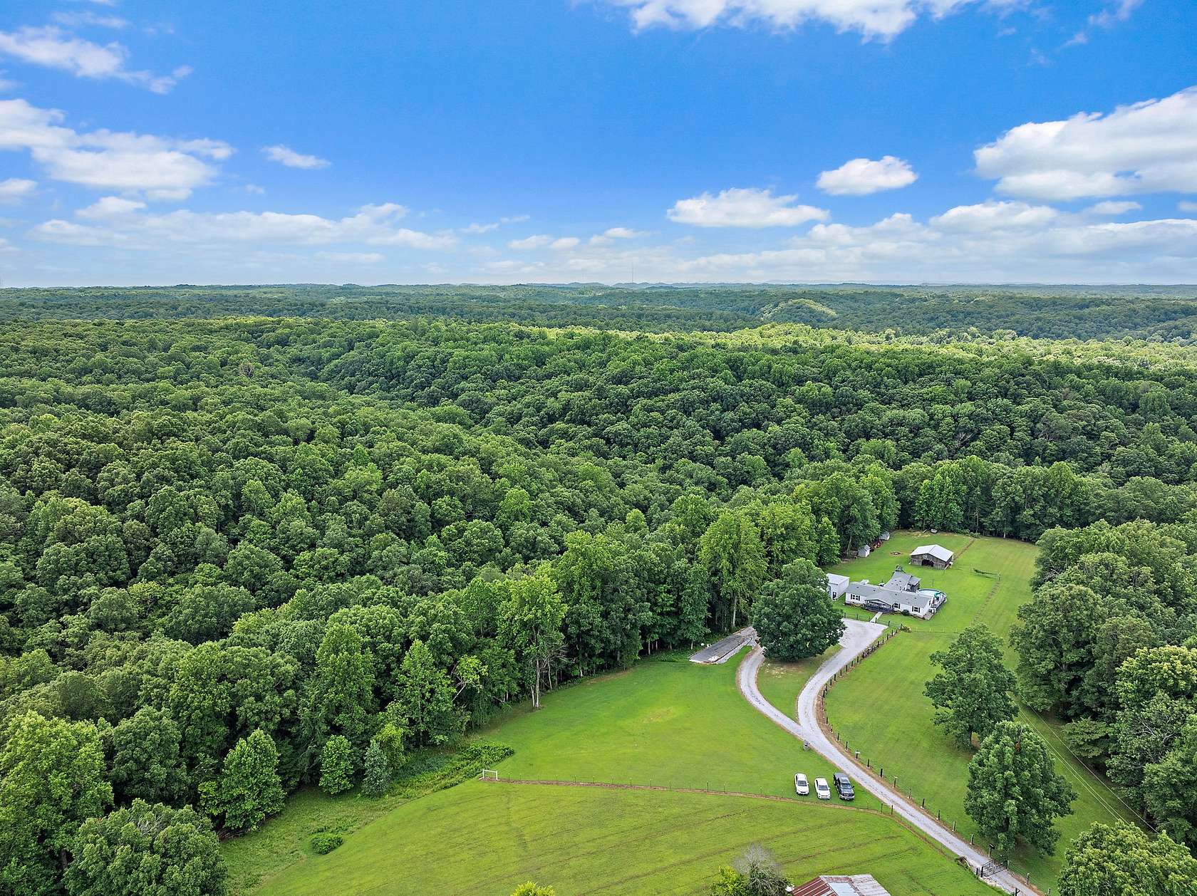20.1 Acres of Agricultural & Residential Land for Sale in Goodlettsville, Tennessee
