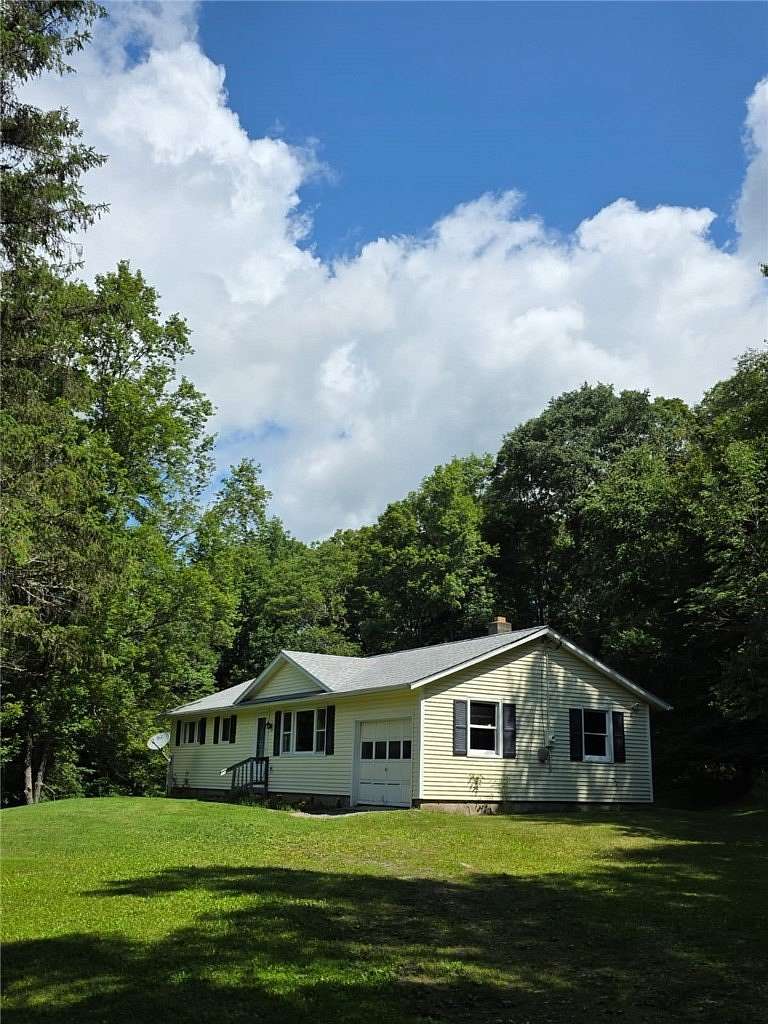 4 Acres of Land with Home for Sale in Hancock, New York