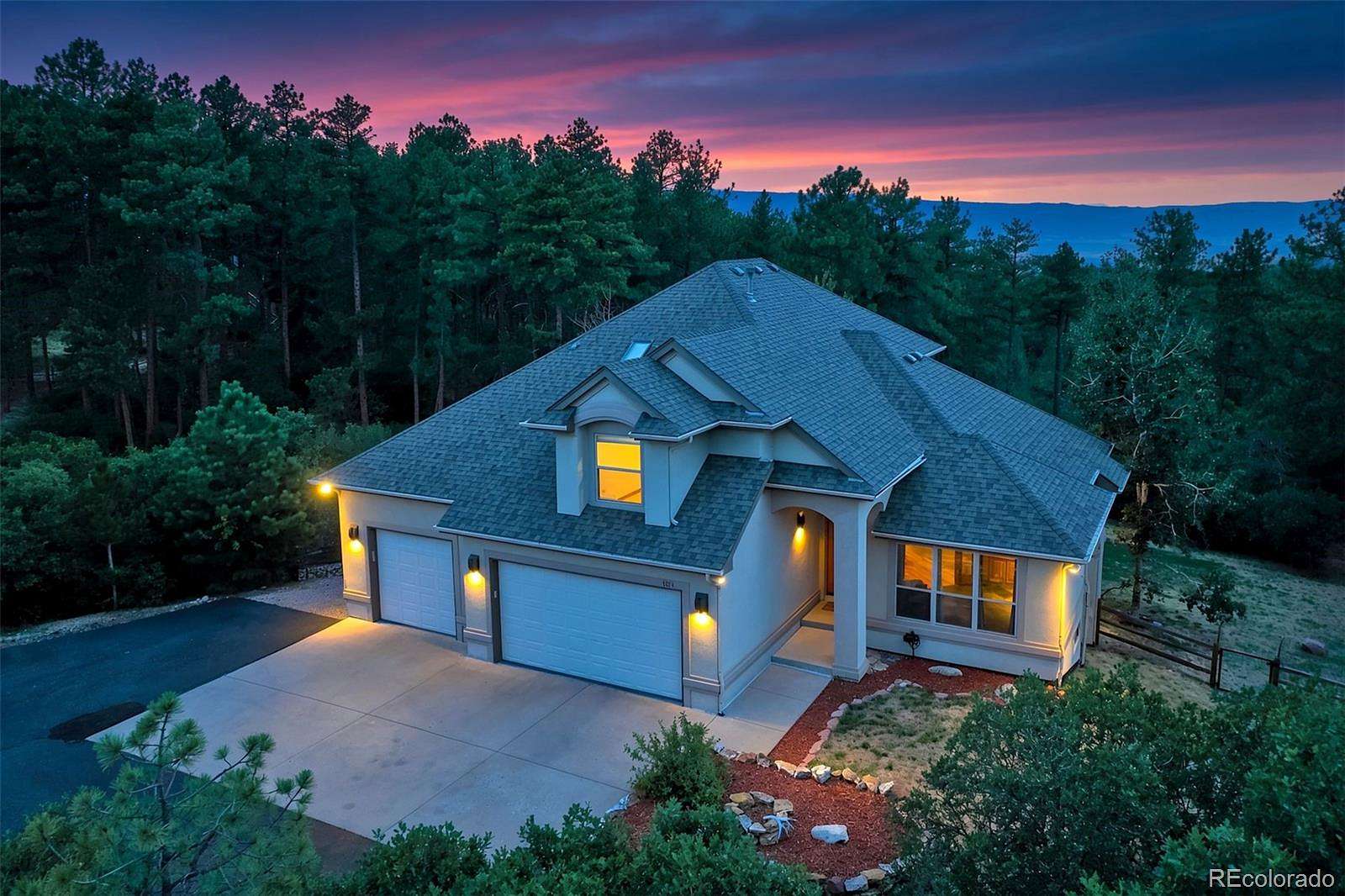 2.3 Acres of Land with Home for Sale in Larkspur, Colorado