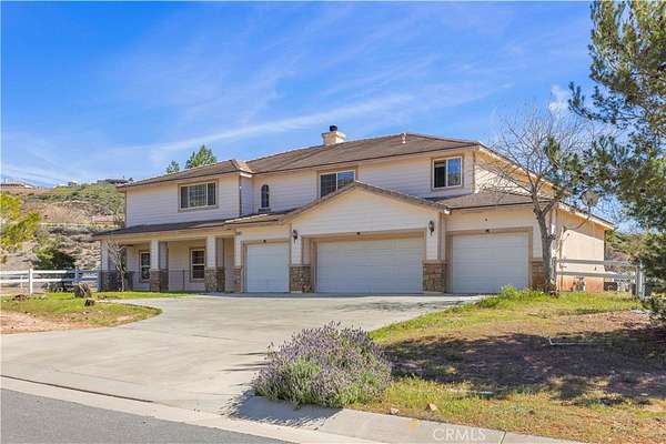 1.5 Acres of Land with Home for Sale in Acton, California